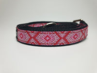 Red Aztec Small Lead