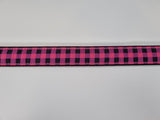 Large Pink checkers Car Restraint